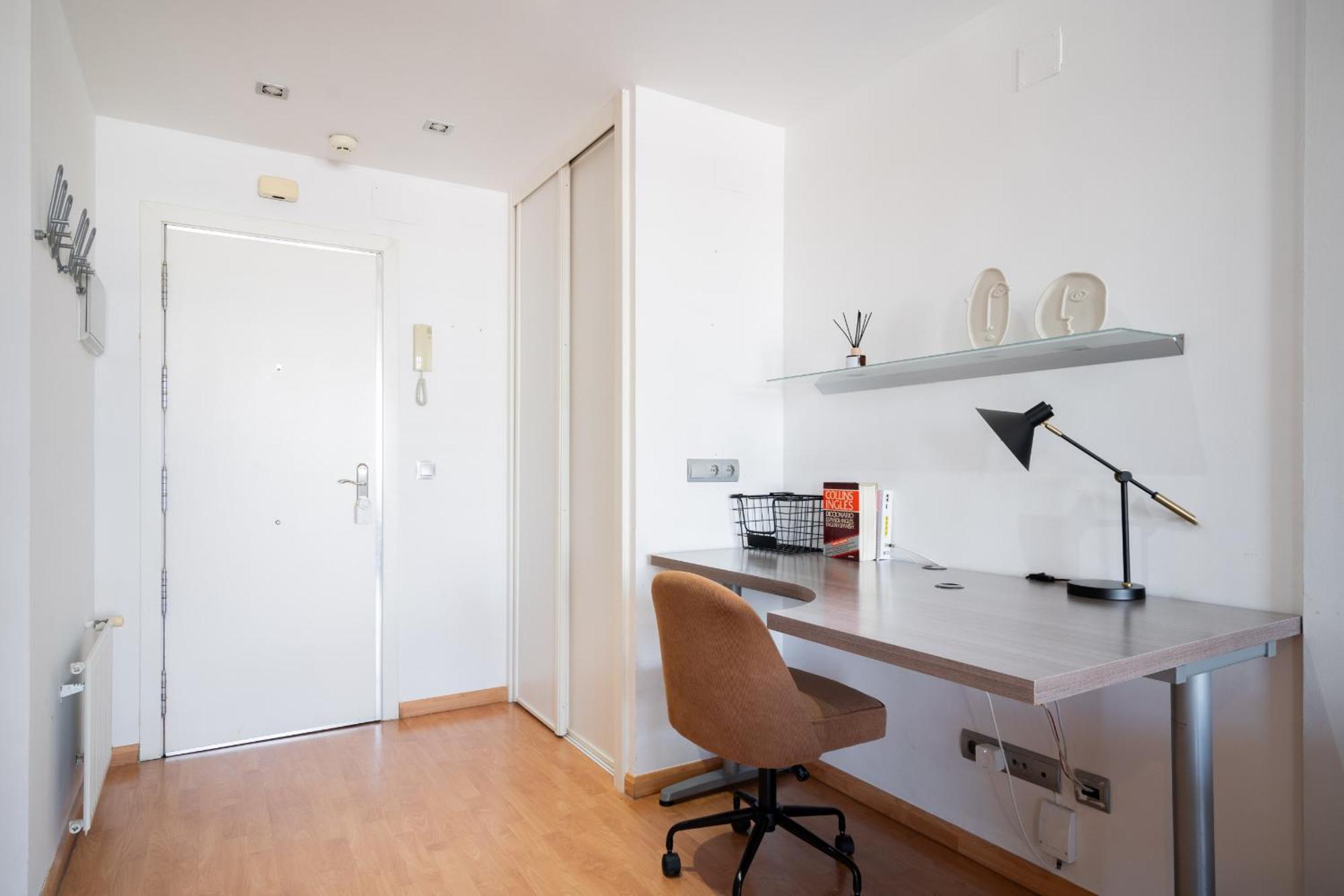 Apartamento En Plaza De Espana Alquiler Temporal Madrid Exterior foto