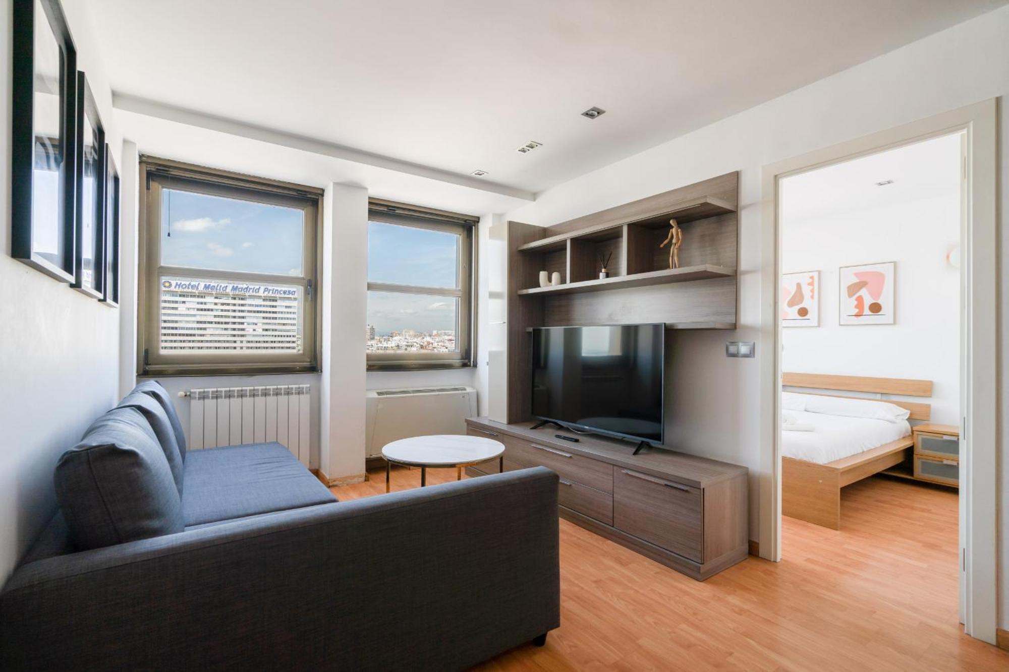 Apartamento En Plaza De Espana Alquiler Temporal Madrid Exterior foto