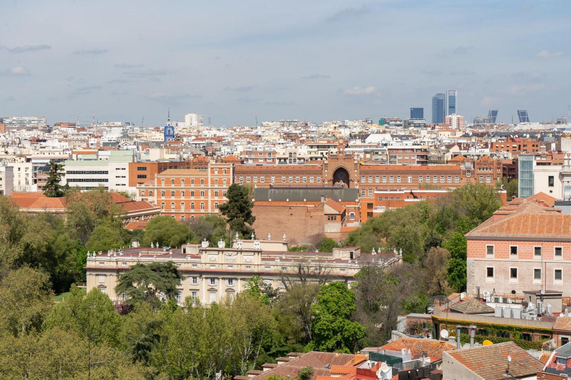 Apartamento En Plaza De Espana Alquiler Temporal Madrid Exterior foto